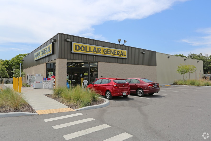 6445 Massachusetts Ave, New Port Richey, FL for sale - Primary Photo - Image 1 of 5