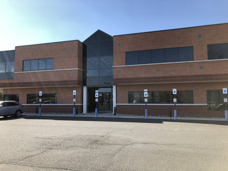 192 Summerhill Rd, East Brunswick, NJ à louer - Autre - Image 3 de 11