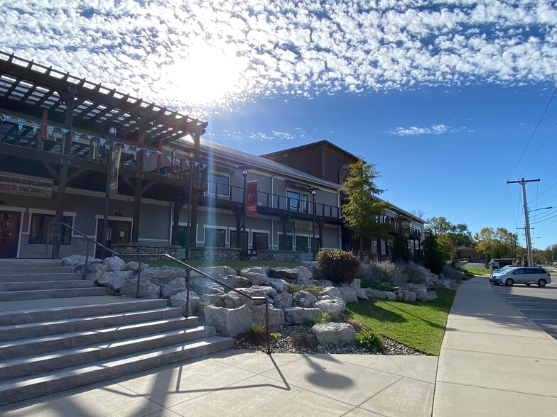 4022 S Lone Pine Ave, Springfield, MO for lease - Building Photo - Image 2 of 16