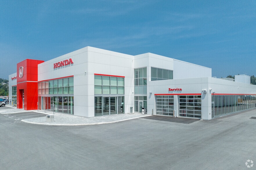 5743 Byrne Rd, Burnaby, BC for lease - Building Photo - Image 3 of 7