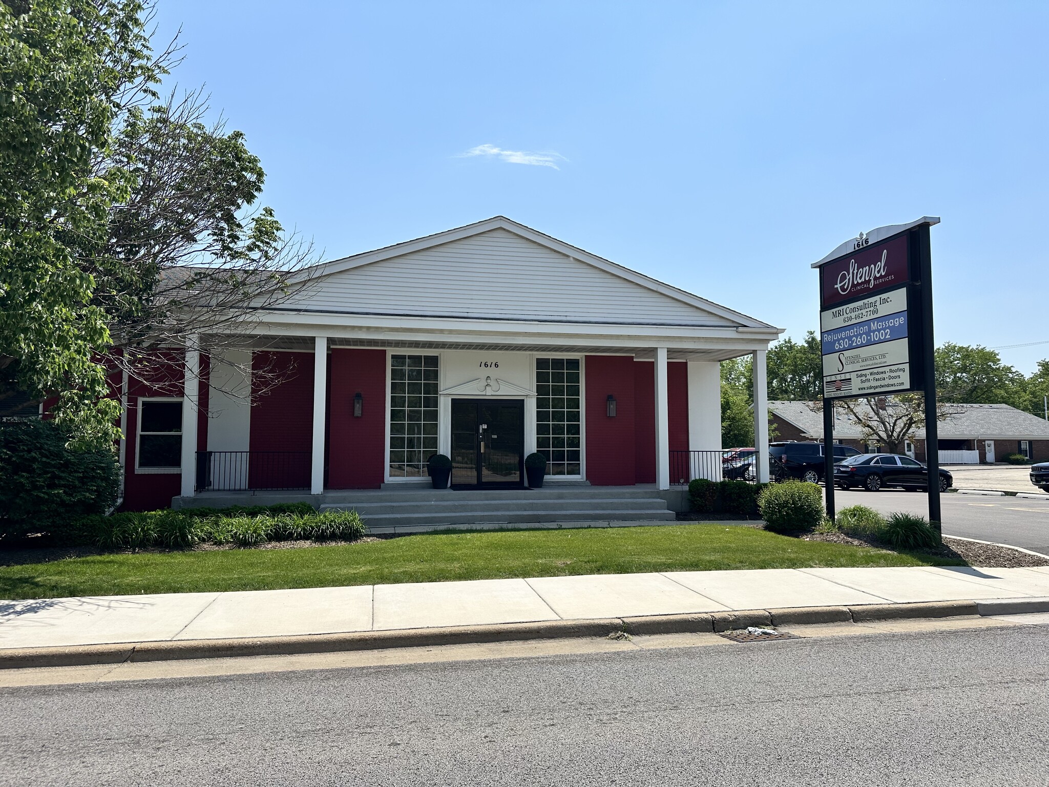 1616 E Roosevelt Rd, Wheaton, IL for lease Building Photo- Image 1 of 8