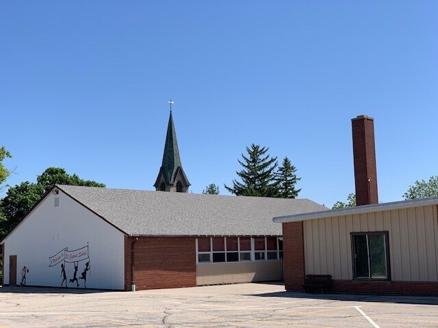 3733 & 3737 Hubertus Rd, Hubertus, WI à vendre - Photo du bâtiment - Image 3 de 9