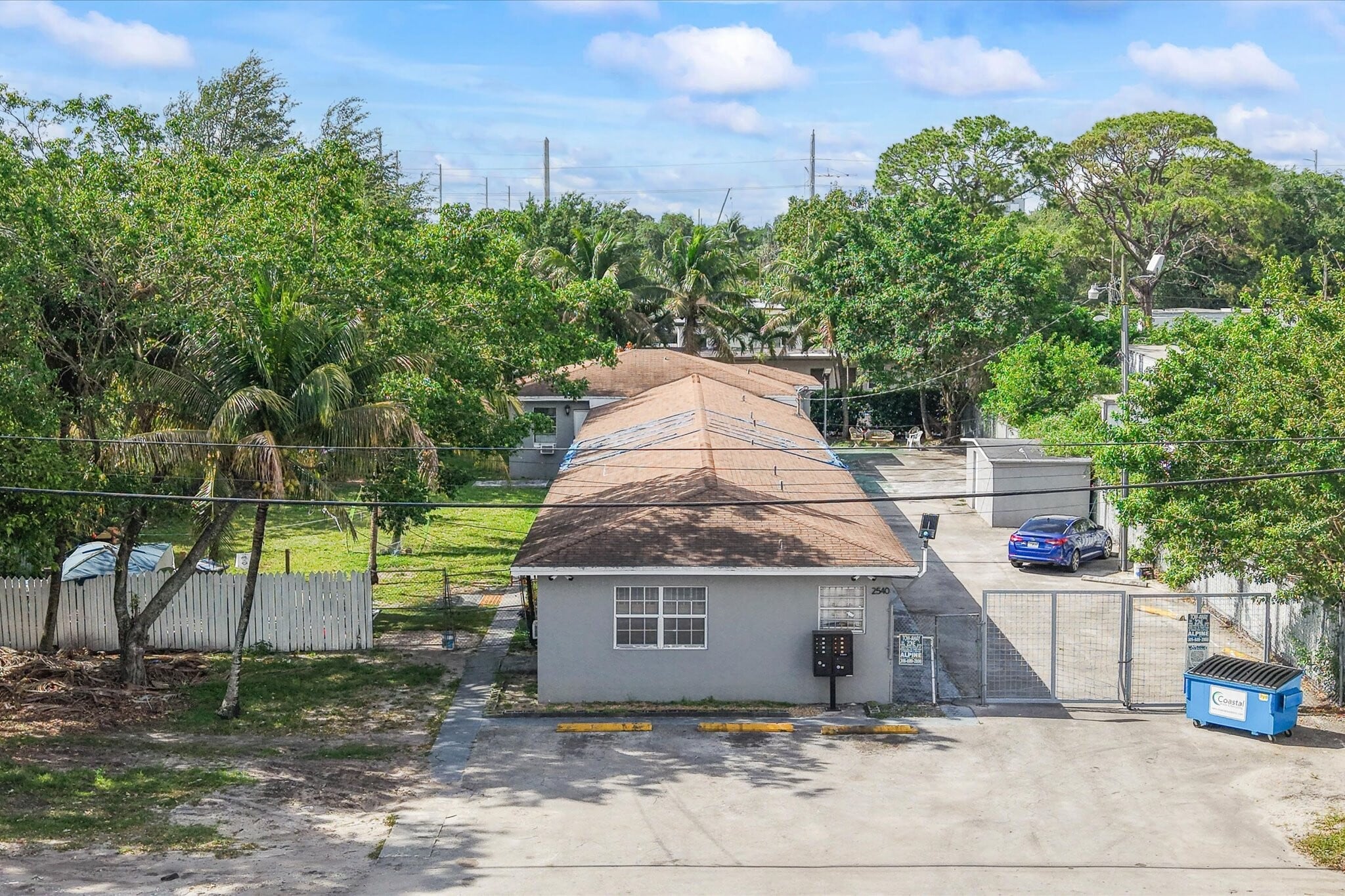 2540 NW 90th St, Miami, FL for sale Primary Photo- Image 1 of 19