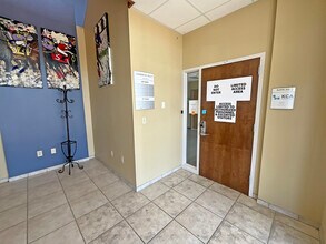 230-232 N Plaza Dr, Nicholasville, KY for lease Interior Photo- Image 2 of 12