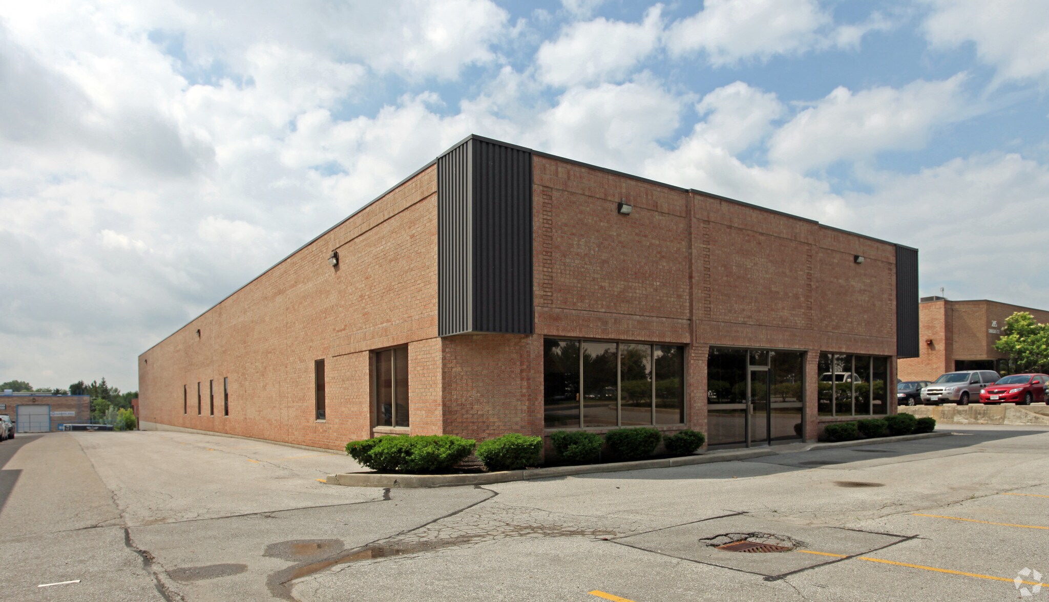 165 Shields Ct, Markham, ON for sale Primary Photo- Image 1 of 1