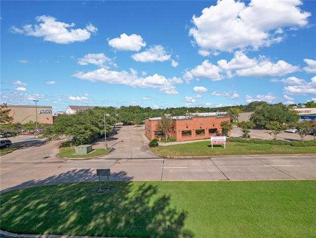 301 N Highway 190, Covington, LA à louer - Photo du bâtiment - Image 2 de 14