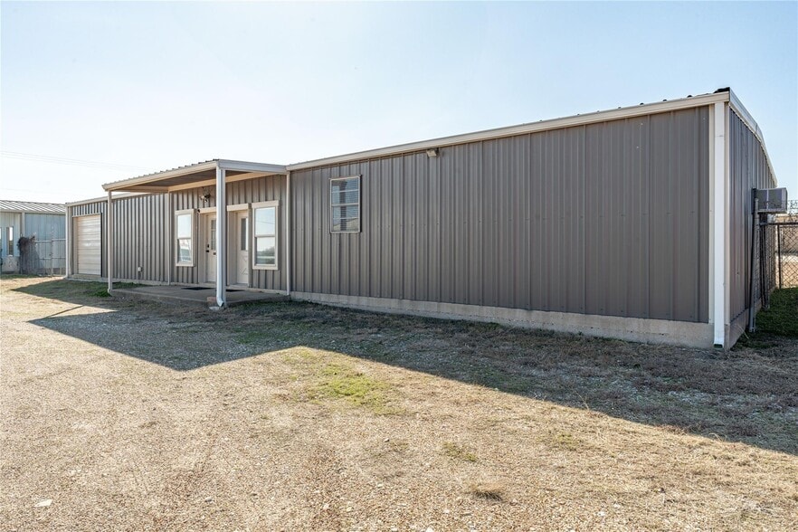 1497 W Highway 67, Glen Rose, TX for sale - Building Photo - Image 3 of 23