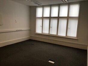 111-113 High St, Berkhamsted for lease Interior Photo- Image 2 of 4