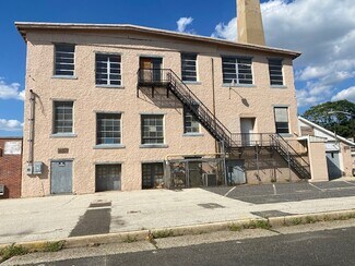 Plus de détails pour 411 S 6th St, Vineland, NJ - Industriel à vendre