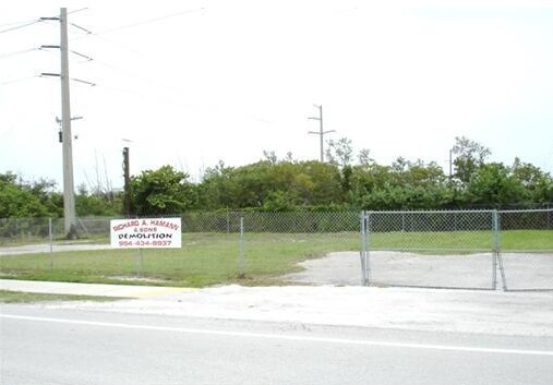 1005 E Dania Beach Blvd, Dania Beach, FL à vendre - Photo du bâtiment - Image 3 de 16