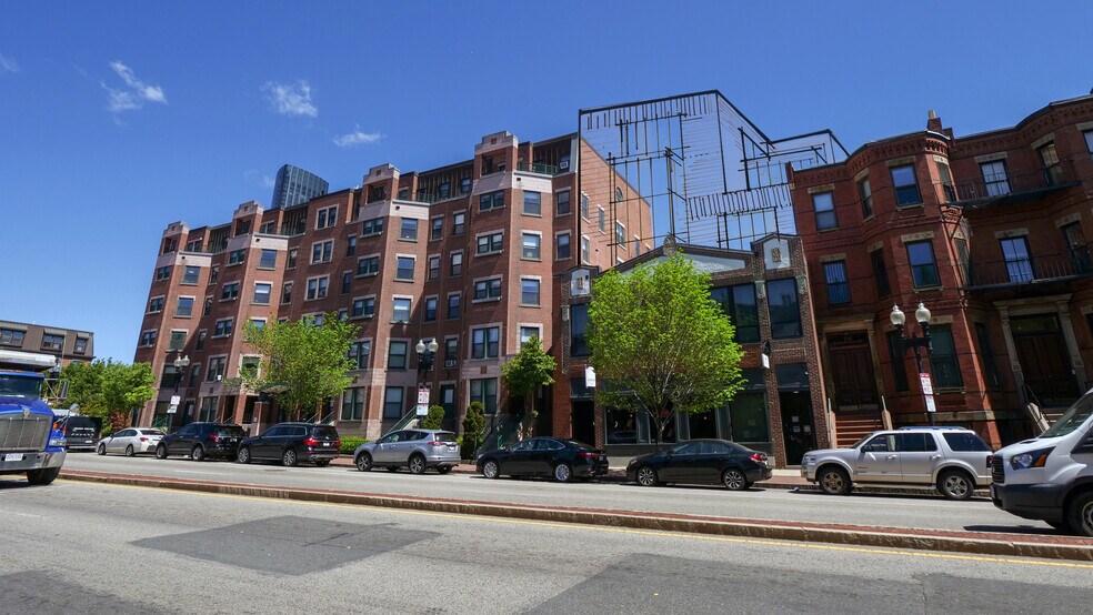 412 Massachusetts Ave, Boston, MA à vendre - Photo du bâtiment - Image 2 de 3