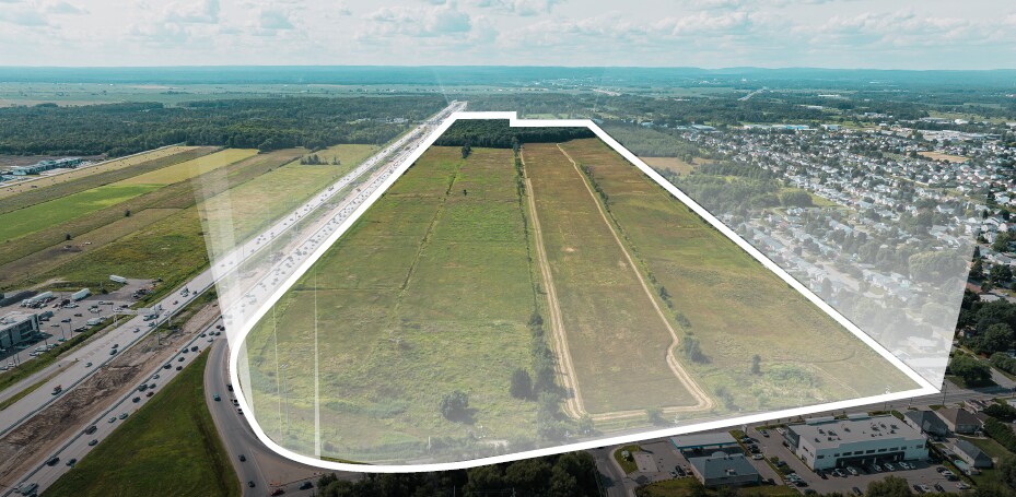 rue Victor, Mirabel, QC for sale Primary Photo- Image 1 of 1