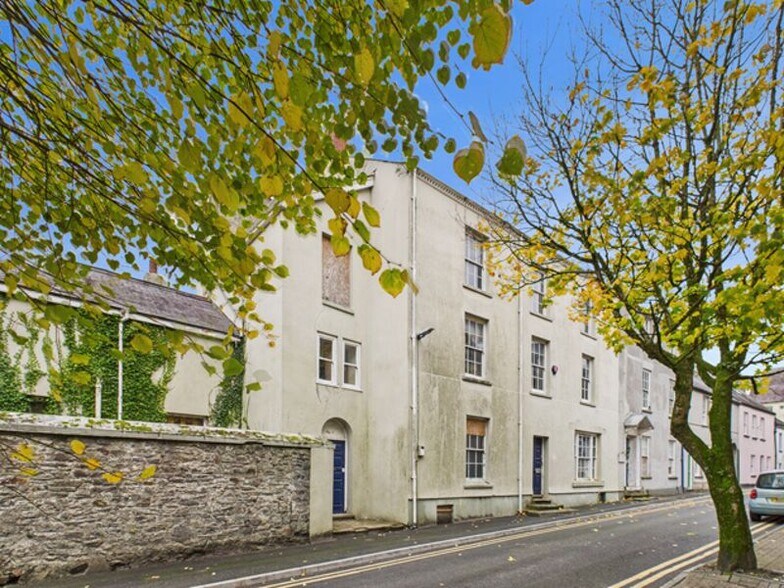 29-30 Quay St, Carmarthen à vendre - Photo du bâtiment - Image 1 de 10