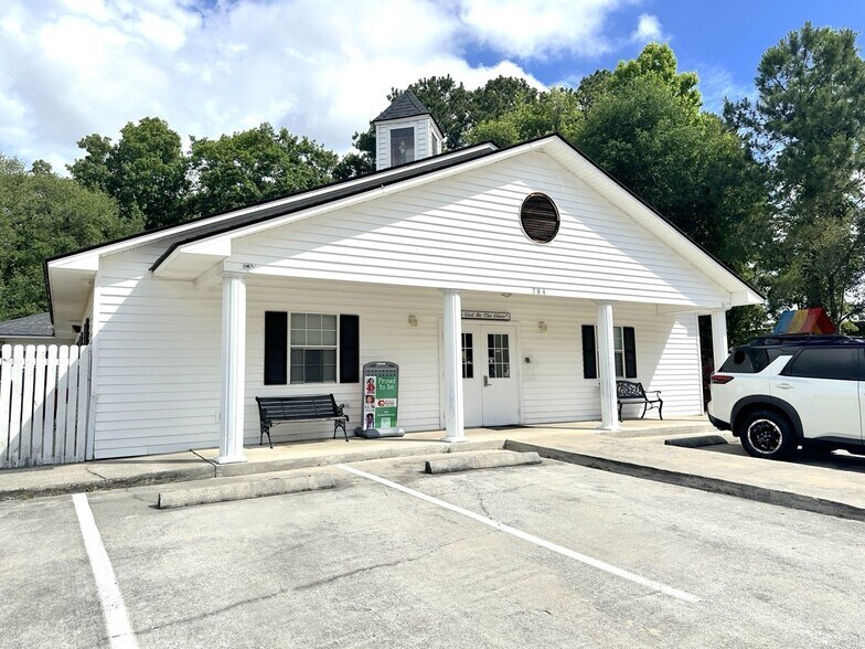 794 King George Blvd, Savannah, GA à louer - Photo du bâtiment - Image 3 de 41