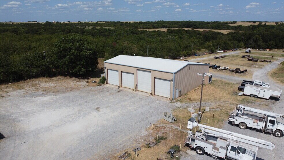 4613 N FM 1417, Sherman, TX à vendre - Photo du bâtiment - Image 2 de 11