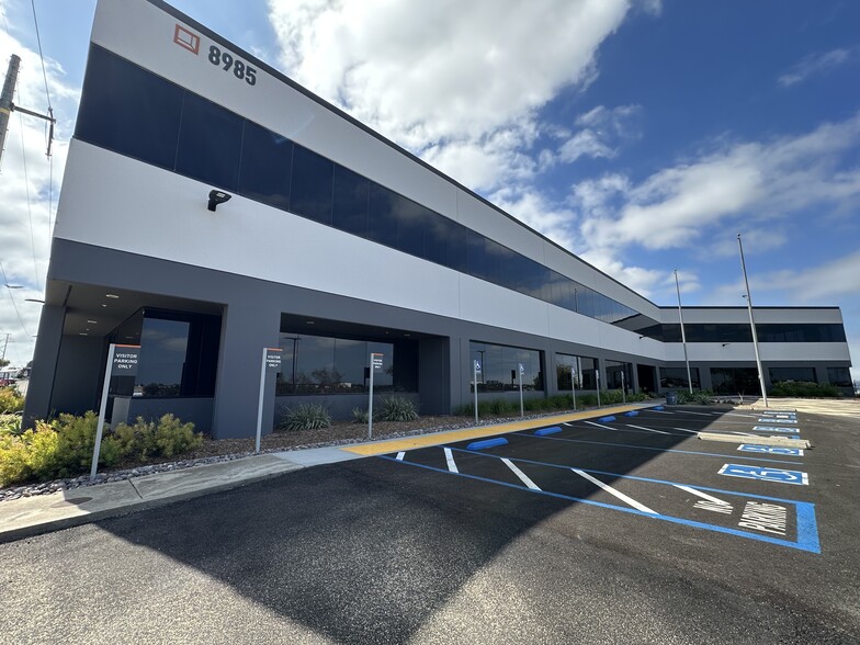 8985 Crestmar Pt, San Diego, CA for lease - Building Photo - Image 3 of 9