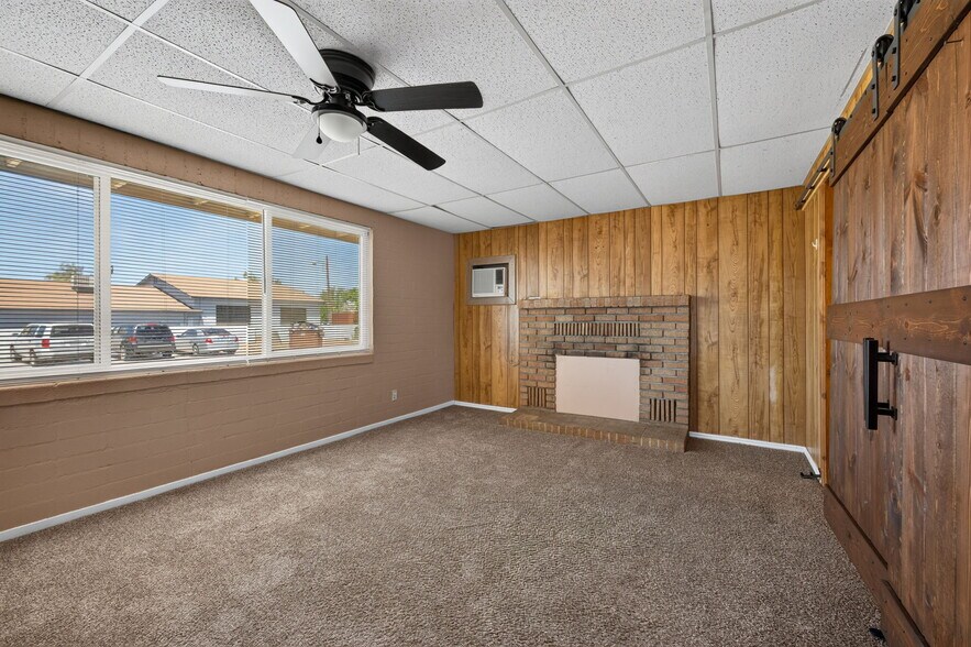 233 W Mesquite Blvd, Mesquite, NV à vendre - Photo du bâtiment - Image 3 de 24