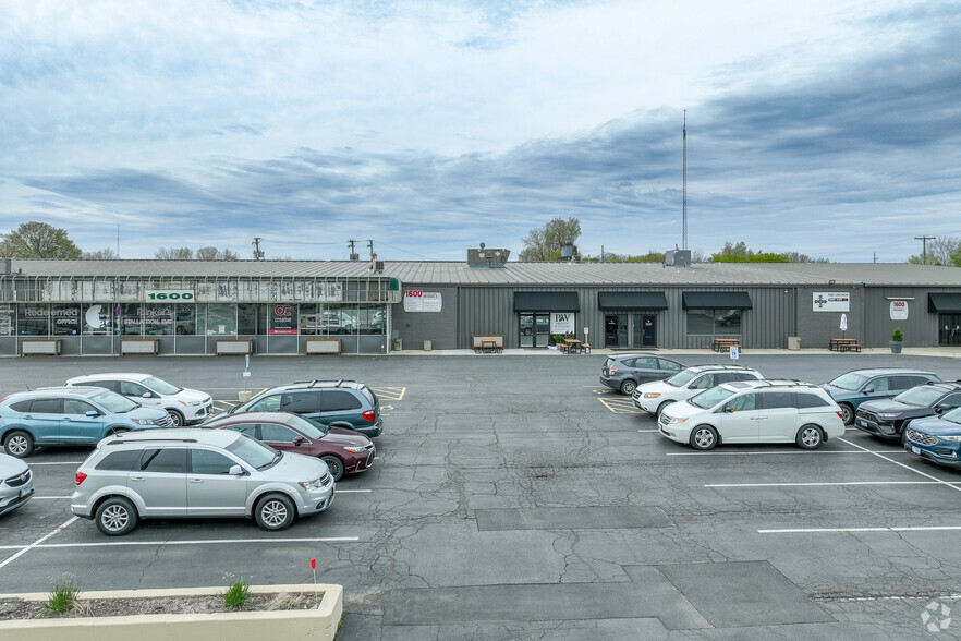 1600 E Lincoln Hwy, DeKalb, IL for sale - Primary Photo - Image 1 of 1