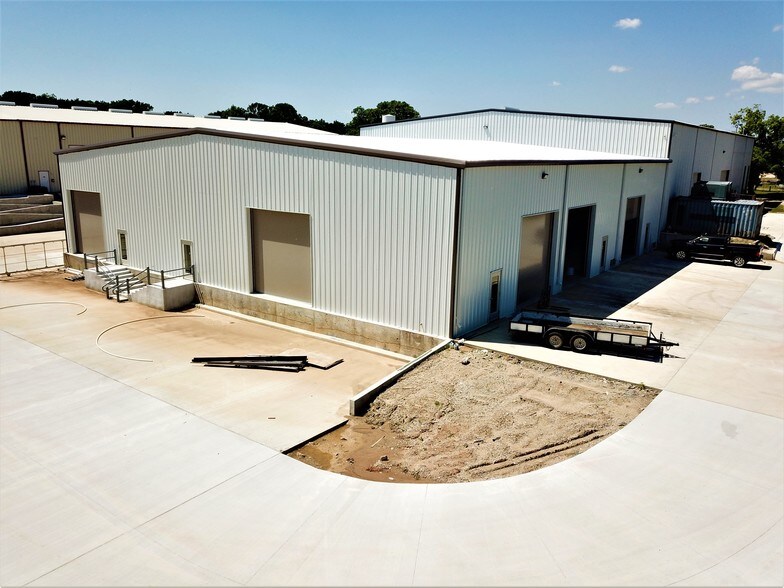 2700 Old Alton Rd, Denton, TX for lease - Building Photo - Image 2 of 4