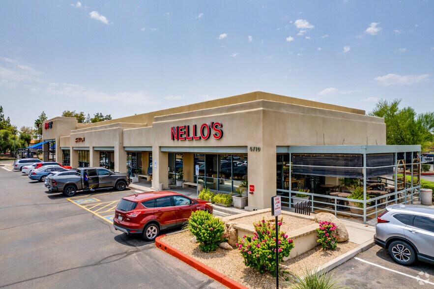 4710-4740 E Warner Rd, Phoenix, AZ à louer - Photo du bâtiment - Image 2 de 8