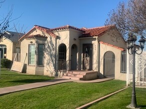424 Truxtun Ave, Bakersfield, CA for lease Building Photo- Image 1 of 1