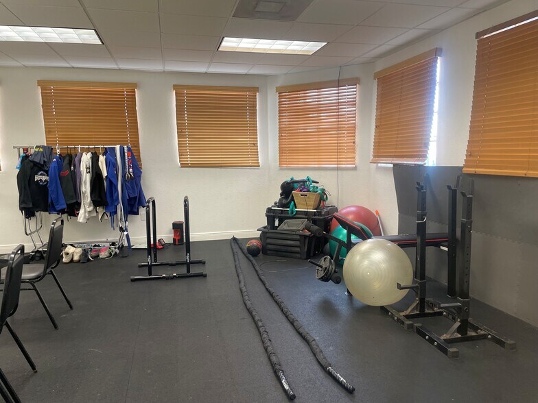 1446 N Krome Ave, Florida City, FL à louer - Photo du bâtiment - Image 3 de 15