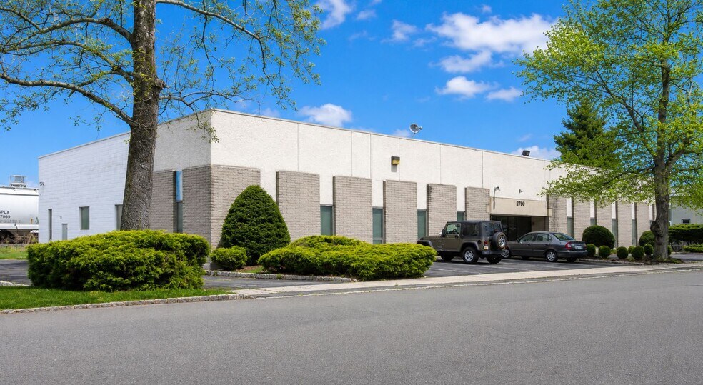 225 Cristiani St, Cranford, NJ à vendre - Photo du bâtiment - Image 1 de 4