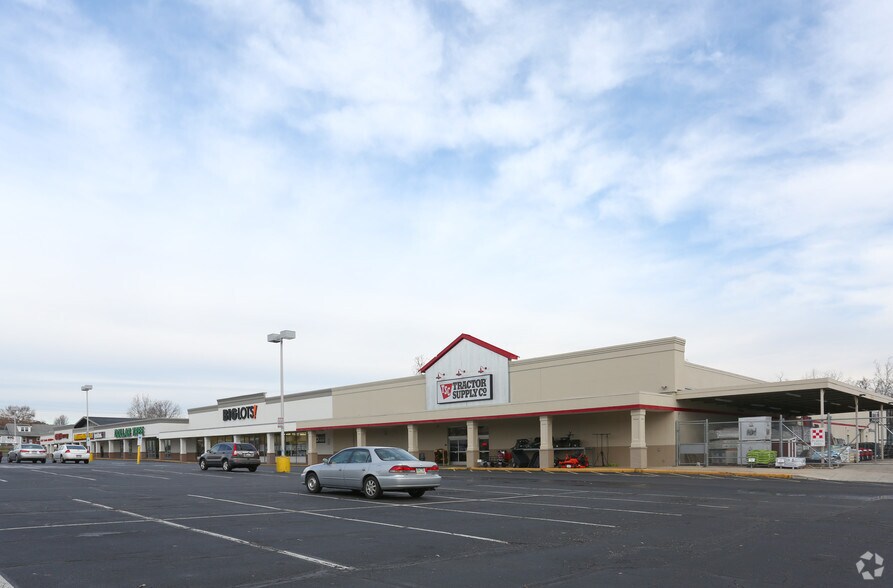 801-823 E Philadelphia Ave, Boyertown, PA à louer - Photo principale - Image 1 de 8