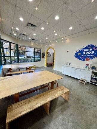 More details for 400-420 W 8th St, Vancouver, WA - Retail for Lease