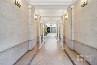 18 Rue Royale, Paris for lease Interior Photo- Image 1 of 8