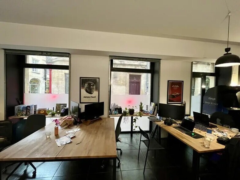 Retail in Bordeaux for lease - Building Photo - Image 3 of 7