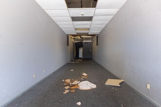 2400-2560 W Prospect Rd, Ashtabula, OH à louer Photo intérieure- Image 2 de 11