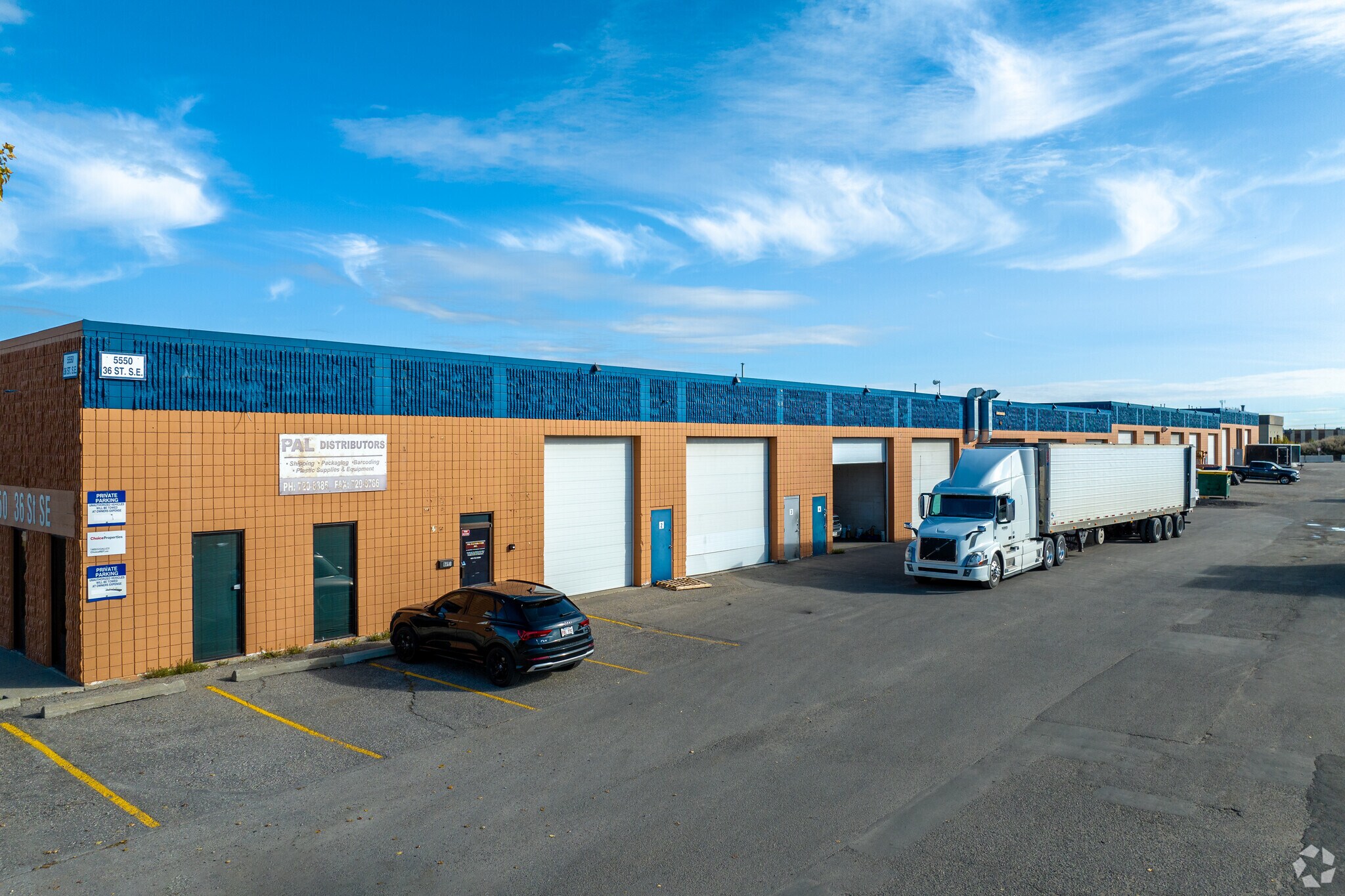 5550 36 St SE, Calgary, AB for sale Primary Photo- Image 1 of 1