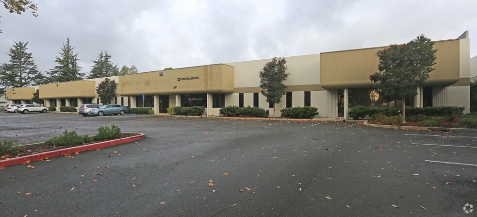 1495-1497 Zephyr Ave, Hayward, CA à louer - Photo du bâtiment - Image 3 de 19