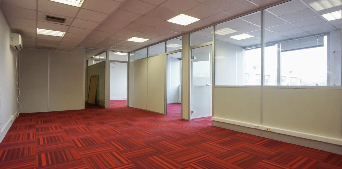 Office in Saint-Ouen for lease Interior Photo- Image 1 of 4