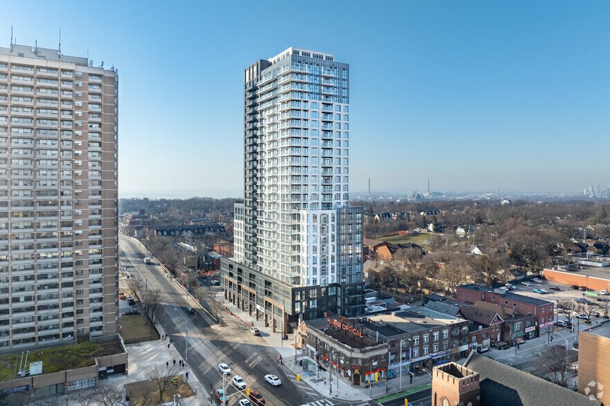 286 Main St, Toronto, ON à vendre - Photo du bâtiment - Image 2 de 3