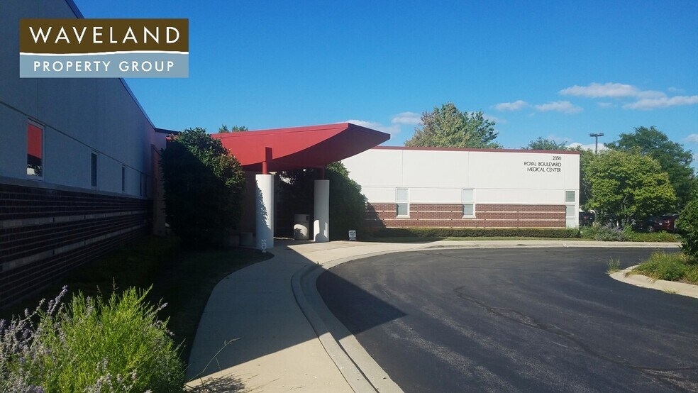 2350 Royal Blvd, Elgin, IL à louer - Photo du bâtiment - Image 2 de 11