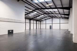 Plus de détails pour 99 Crombie Rd, Aberdeen - Industriel à louer