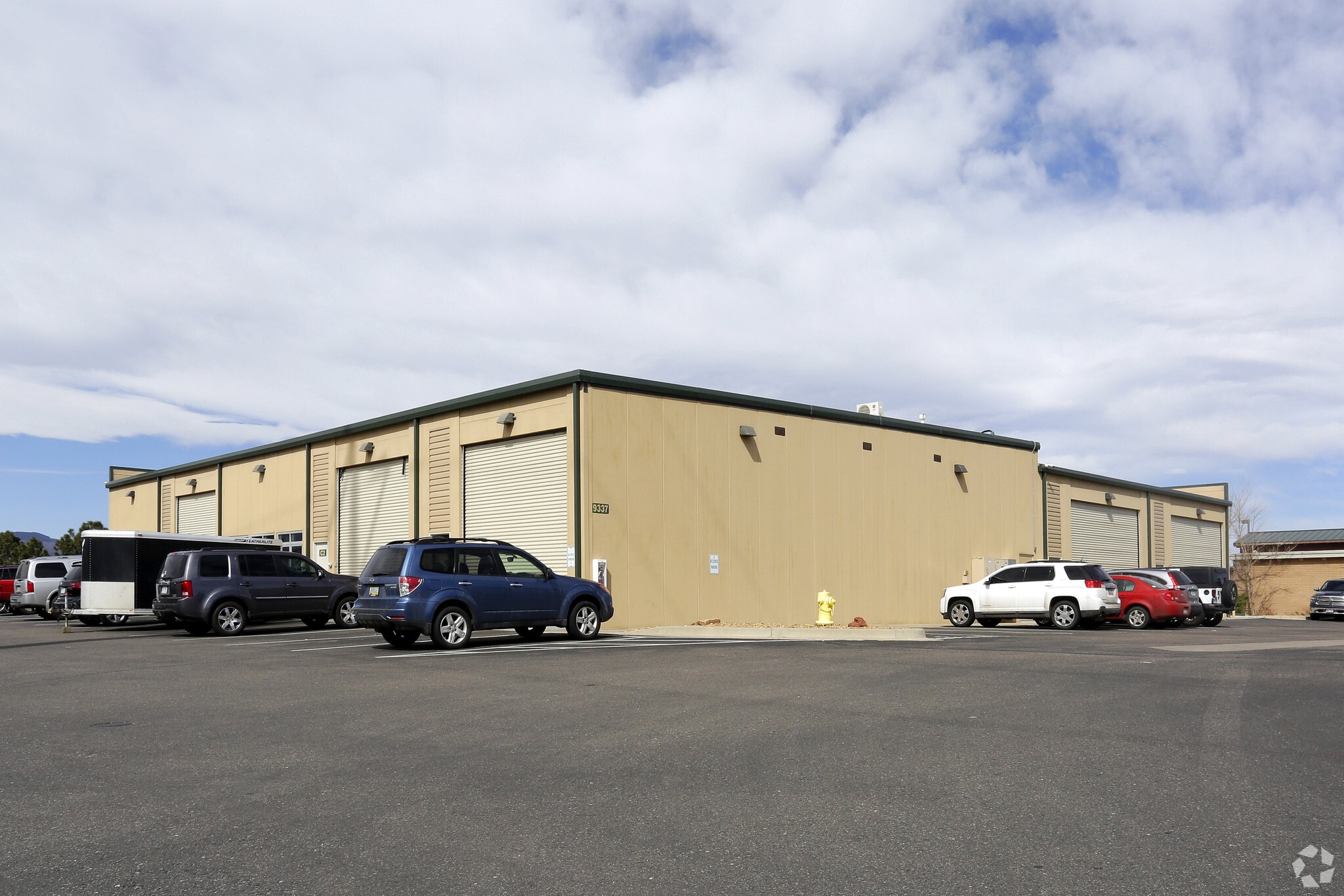 9337 Commerce Center St, Highlands Ranch, CO for sale Primary Photo- Image 1 of 104