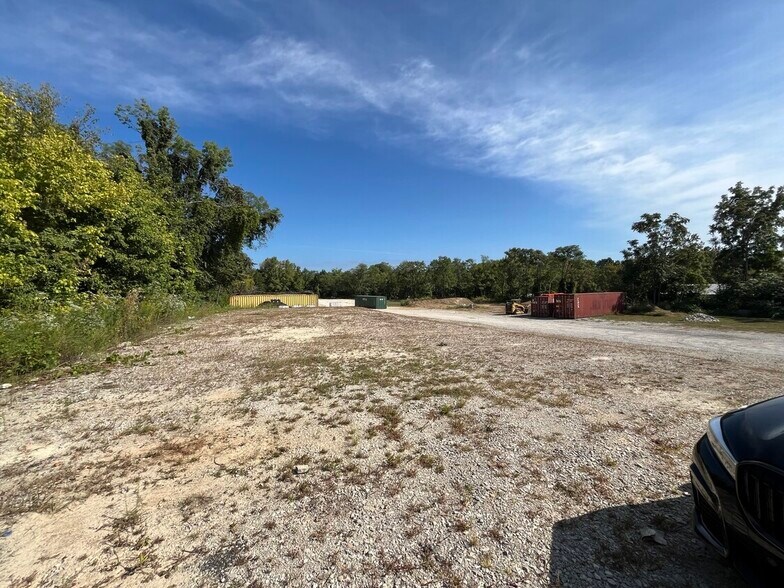 1020 W Allen St, Bloomington, IN for sale - Building Photo - Image 2 of 11