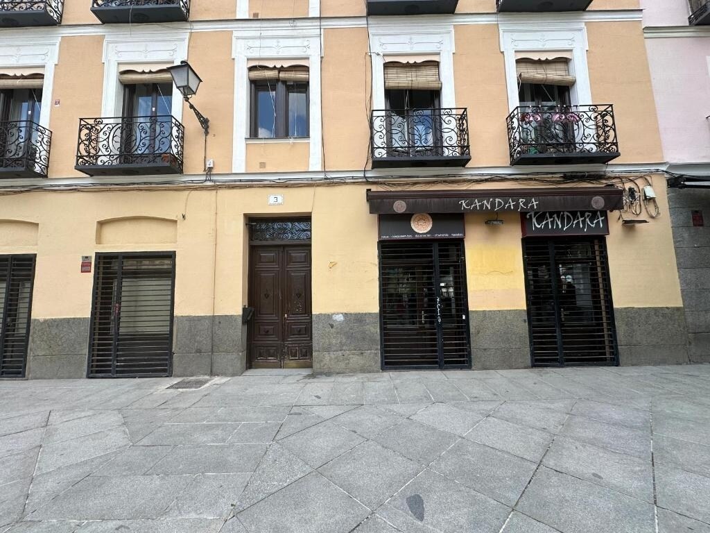 Plaza del Dos de Mayo, 5, Madrid, Madrid for lease Primary Photo- Image 1 of 2
