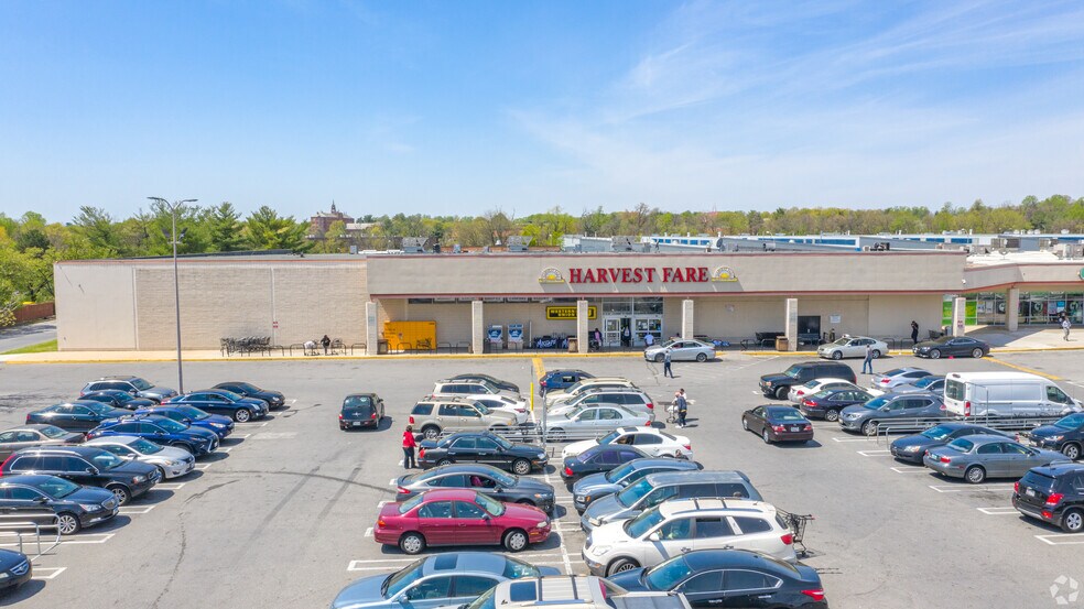 4600-4660 W Northern Pky, Baltimore, MD à louer - Photo du bâtiment - Image 3 de 4