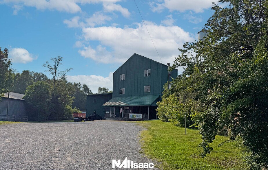 230 N Gratz St, Midway, KY à vendre - Photo du bâtiment - Image 2 de 22
