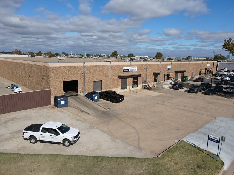 4243-4253 Will Rogers Pky, Oklahoma City, OK for lease - Building Photo - Image 1 of 60