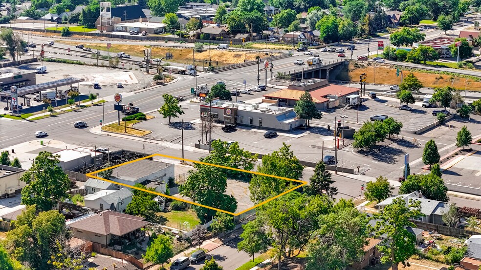 3011 W 49th Ave, Denver, CO à vendre - Photo du bâtiment - Image 2 de 14