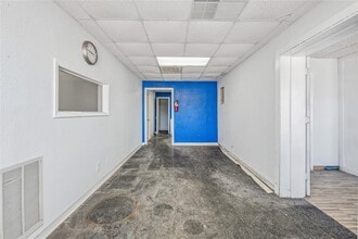 1497 W Highway 67, Glen Rose, TX for sale Interior Photo- Image 1 of 16