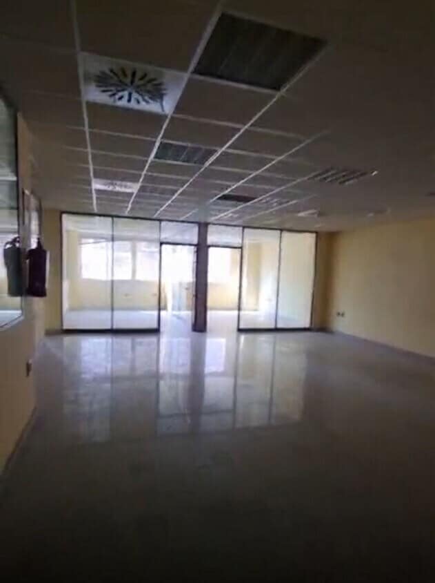 Madrid, MAD 28019 - Unité - - - Photo intérieure - Image 1 of 7