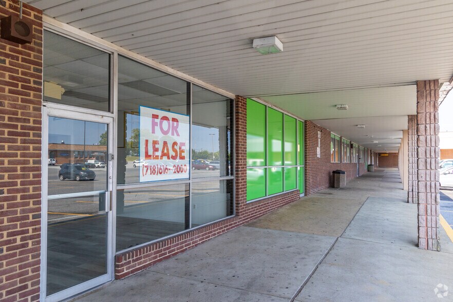 1-196 Penn Mart Shoppnig Ctr, New Castle, DE à louer - Photo du bâtiment - Image 2 de 7