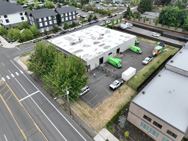 21640 SE Stark St, Gresham, OR for sale - Building Photo - Image 2 of 3