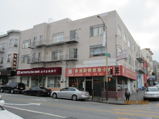 Plus de détails pour 1351 Powell St, San Francisco, CA - Bureau/Commerce de détail à louer